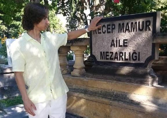 Barcelona’ya transfer olan Emre Demir, Recep Mamur’un mezarını ziyaret etti