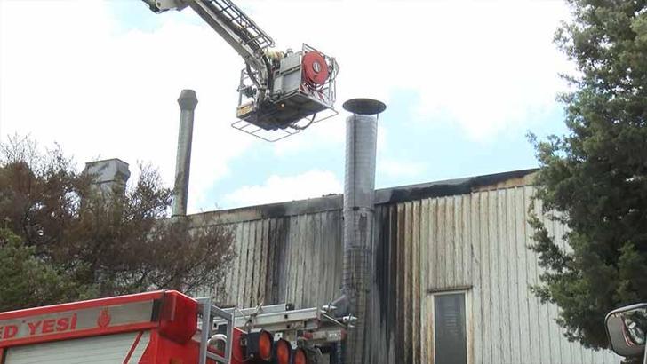 Tuzla'da kauçuk fabrikasında yangın