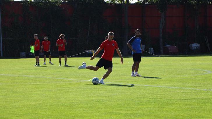 Gençlerbirliği Teknik Direktörü Metin Diyadin: Yasağın olduğu bir yerde hedef söylemek mümkün değil