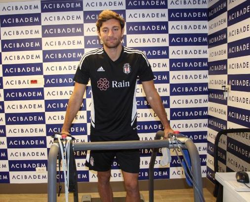 Beşiktaş, Emrecan Uzunhan ile 5 yıllık sözleşme imzaladı