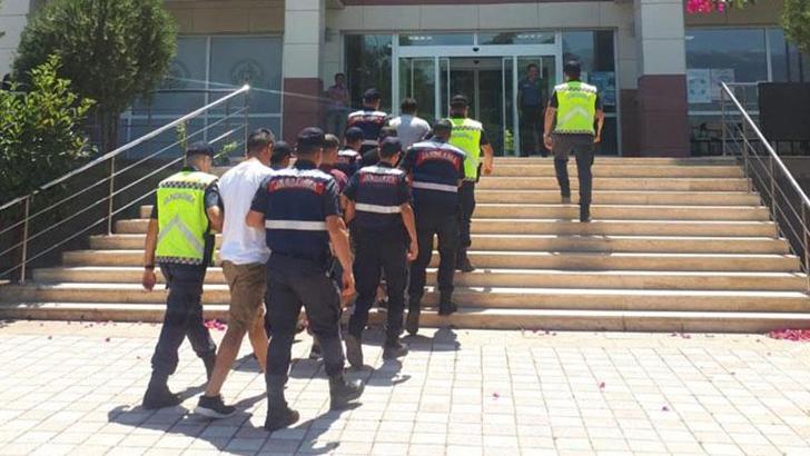 Yurt dışına kaçmak isteyen FETÖ üyeleri yakalandı