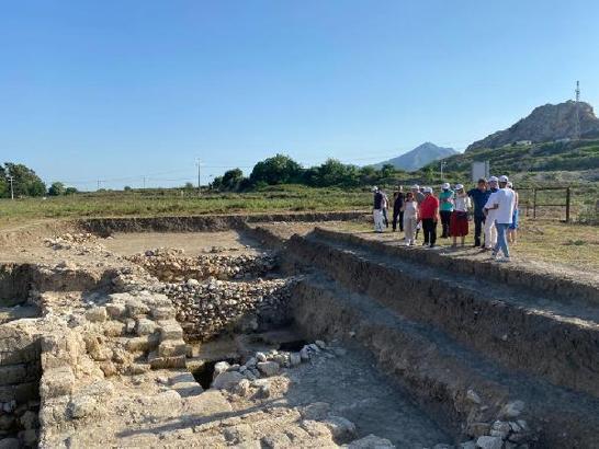 Ceyhan’daki Sirkeli Höyük, İsviçre heyetiyle buluştu