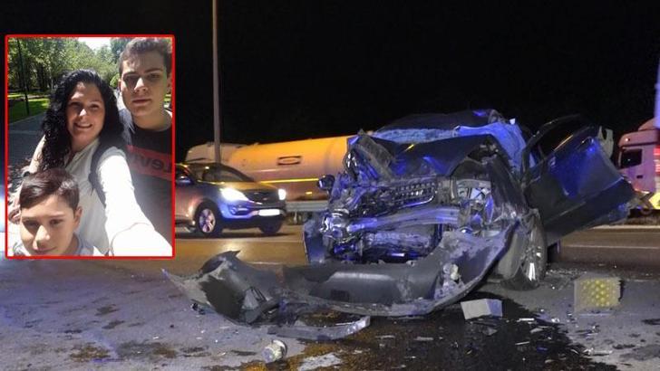 TIR'a çarpan otomobilde ölen baba ve oğlu toprağa verildi