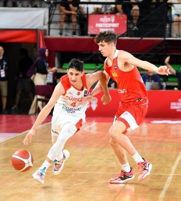 Türkiye - İspanya (FIBA U18 Avrupa Basketbol Şampiyonası) (FOTOĞRAFLAR)