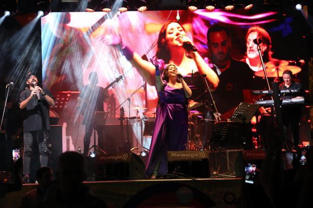 Şarkıcı Tuğçe Kandemir, Güngören’de sahne aldı