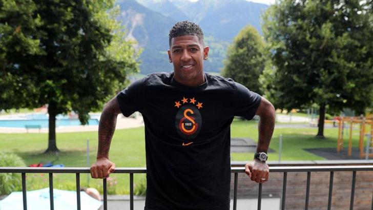 Patrick van Aanholt: Ligi Galatasaray'ın hak ettiği yer olan en tepede bitireceğiz