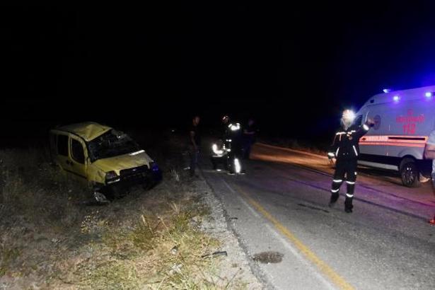 Eskişehir'de 2 hafif ticari araç çapıştı: 1 ölü, 4 yaralı