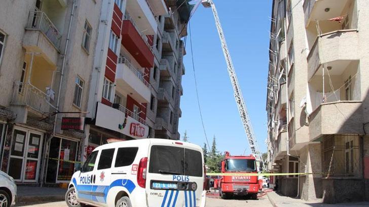 Elazığ’da inşaat çatısında yangın