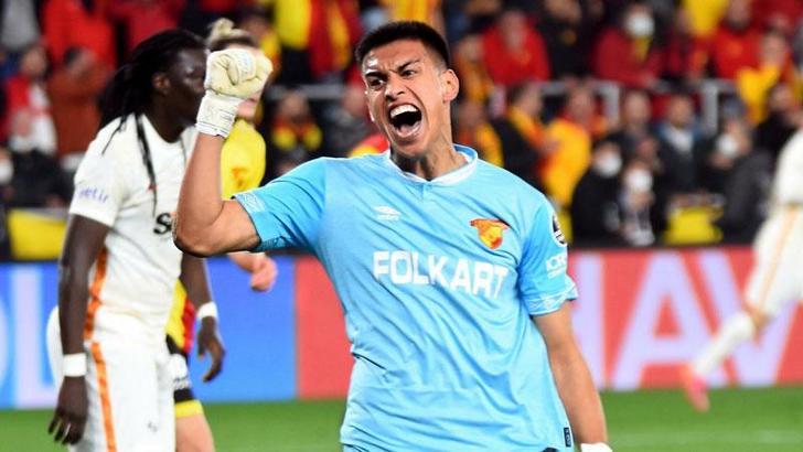 Göztepe'de kaleci İrfan Can'a Fenerbahçe talip