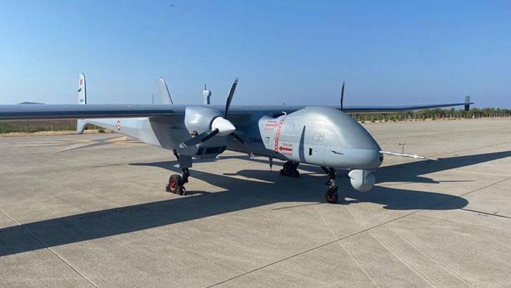 Testlerini tamamlayan AKSUNGUR SİHA, Deniz Kuvvetleri'ne teslim edildi