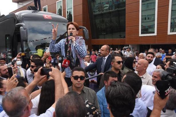 Akşener: Atayamayacaksan niçin öğretmen okulu açıyorsun?