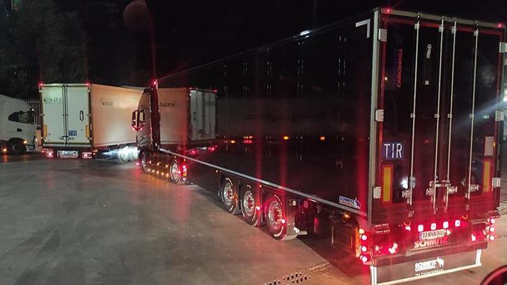 Bulgaristan'daki laboratuvar krizi çözüldü, Türk TIR'ları yola çıktı