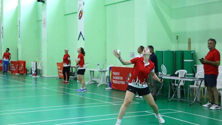 U19 Badminton Milli Takımı, Avrupa Gençler Şampiyonası'na hazırlanıyor