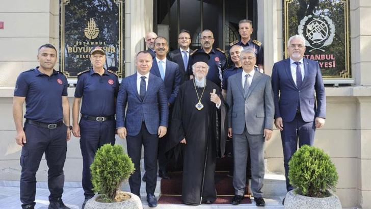 Patrik Bartholomeos'tan itfaiyeye teşekkür ziyareti