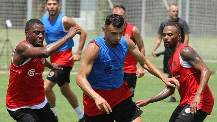 Antalyaspor, deplasman serisini 9'a çıkarmayı hedefliyor