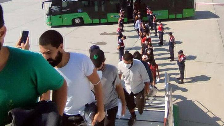 227 Afgan göçmen daha ülkelerine gönderildi