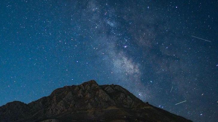 Antalya'da 'gök taşı' heyecanı