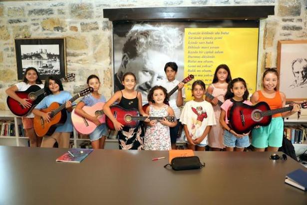 Bodrum'da belediyenin yaz kursları devam ediyor