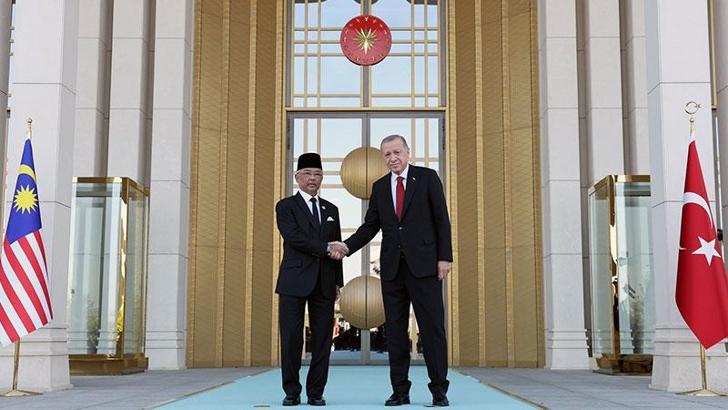 Cumhurbaşkanı Erdoğan, Malezya Kralı Sultan Şah'ı resmi törenle karşıladı