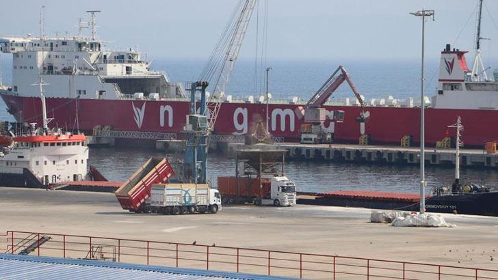 Ukrayna'dan Tekirdağ'a buğday getiren geminin yükü boşaltıldı
