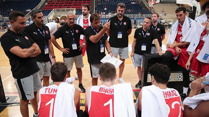 A Milli Erkek Basketbol Takımı, Polonya'ya mağlup oldu