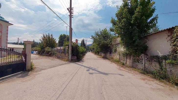 Sudan zehirlenmelerin yaşandığı köyü terk ettiler