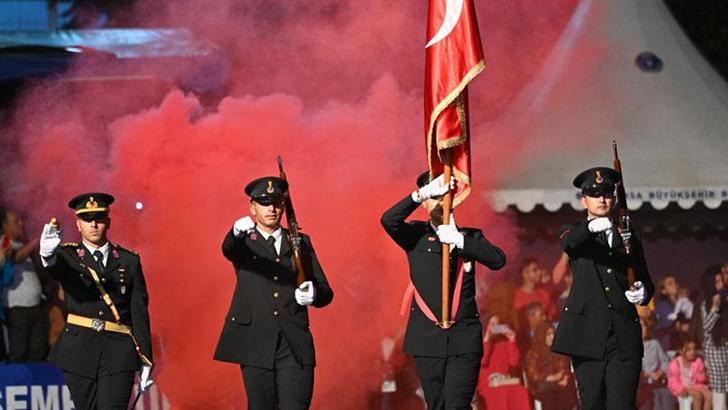 Bursa'da Jandarma ve Sahil Güvenlik Akademisi mezuniyet töreni