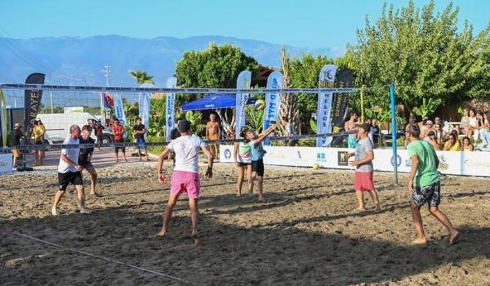 Taşbeach Voleybol Turnuvası başladı