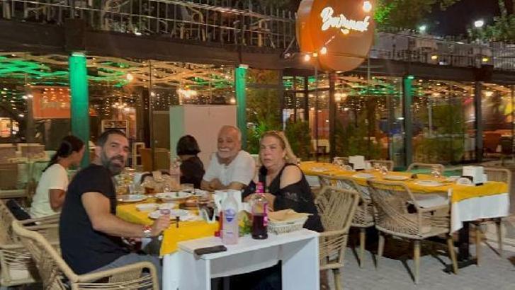 Ünlü futbolcu Arda Turan, Edremit’te ailesi ve dostlarını ziyaret etti