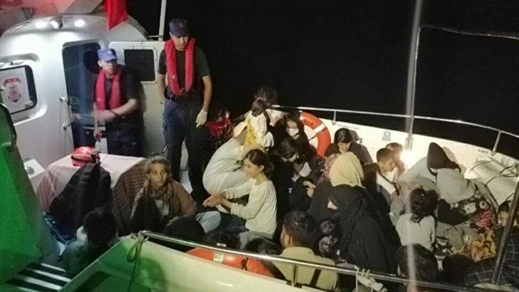 Datça açıklarında, 75 kaçak göçmen kurtarıldı