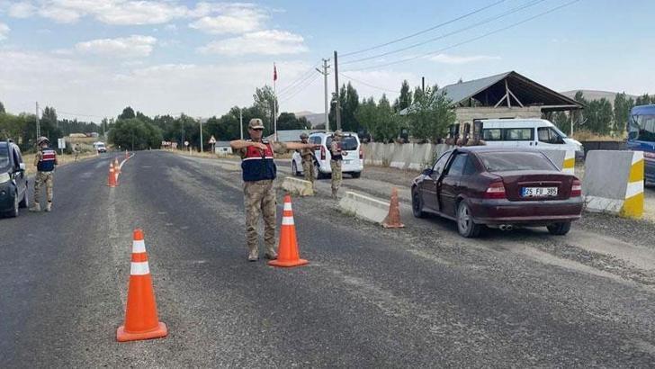 81 ildeki 'Türkiye Güven Huzur' uygulamasında 821 kişi yakalandı