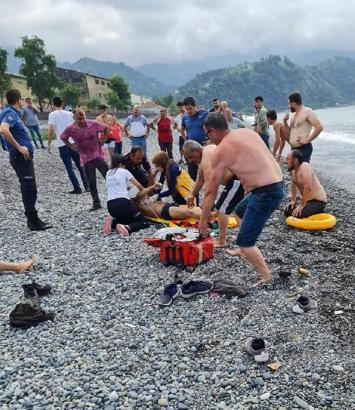 Artvin’de dalgaların açığa sürüklediği Afganlı boğuldu