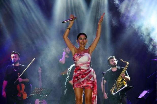 Manavgat'ta Melek Mosso konseri