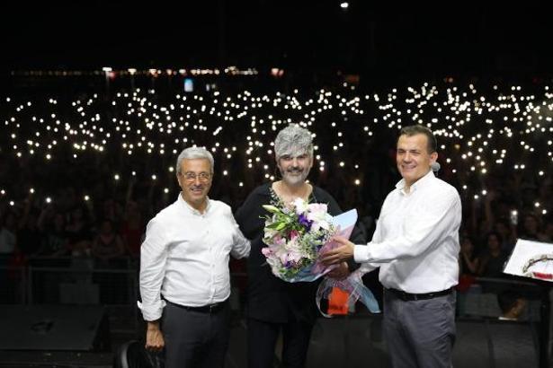 Manuş Baba, Yenişehir'de sahne aldı