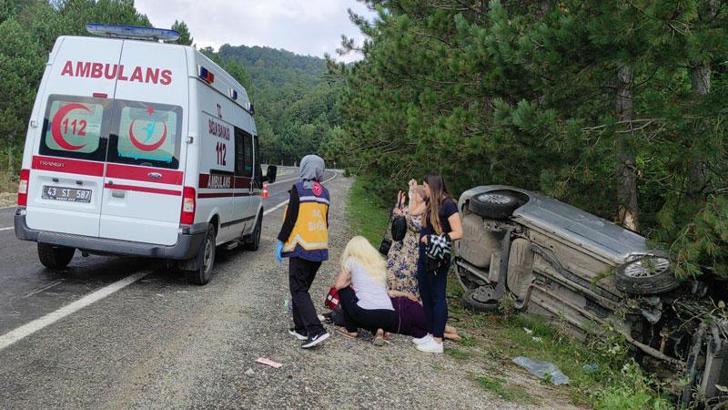 Kütahya'da otomobil ağaca çarptı: 6 yaralı