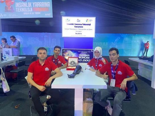 TEKNOFEST’te ‘Protez Kol Projesi’ ile Türkiye 2’ncisi oldular