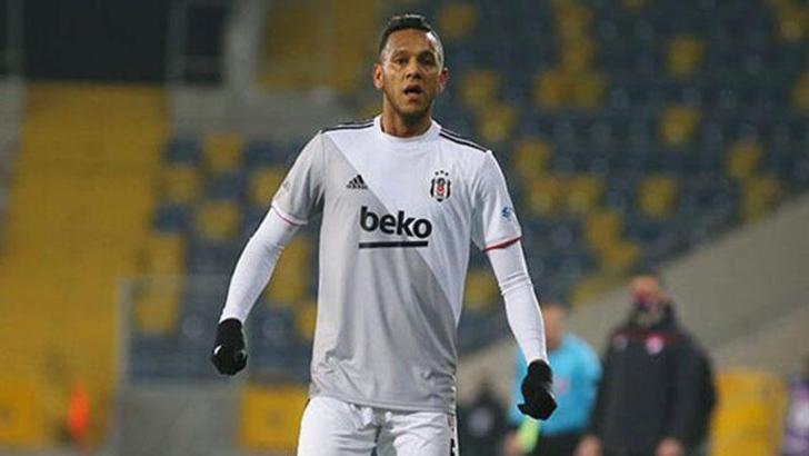 Beşiktaşlı futbolcu Josef kırmızı kart gördü