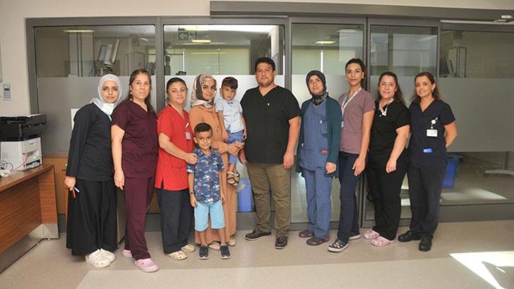 600 gram doğup yaşama tutunan Hasan, 4 yıl sonra doktoruyla buluştu