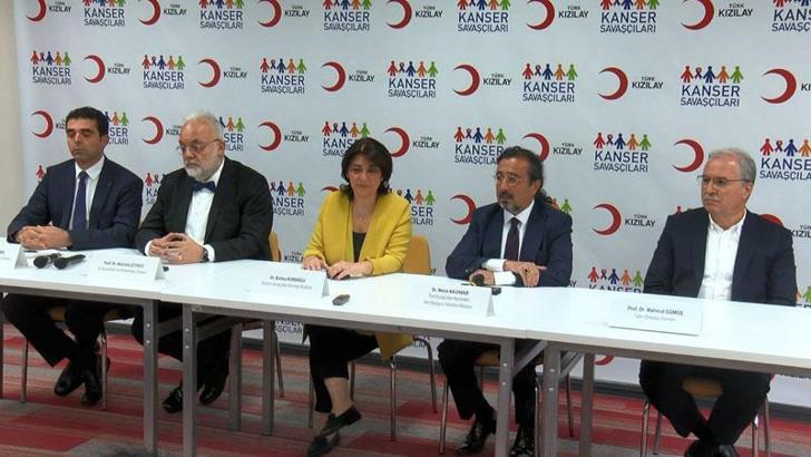 Kızılay ve Kanser SavaÅŸçıları DerneÄŸi'nden kan bağışı kampanyası