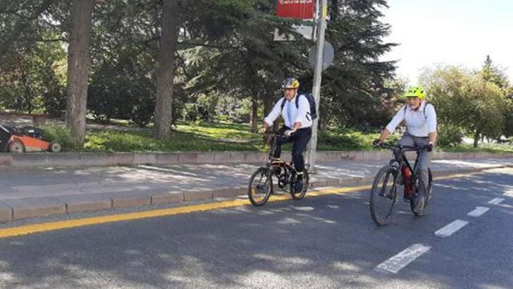 Bakan Yardımcısı Kaymakcı, Avrupa Hareketlilik Haftası açılışına bisikletiyle gitti
