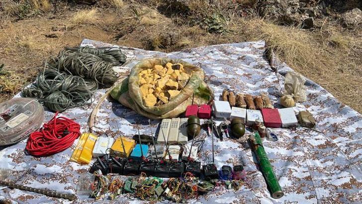Tendürek Dağı kırsalında PKK'ya ait patlayıcılar ele geçirildi