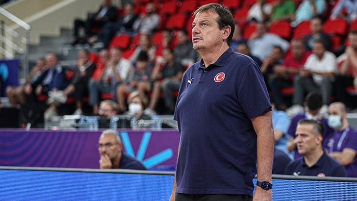 Ergin Ataman'dan FIBA'ya tepki: Hata değil, art niyet görüyorum