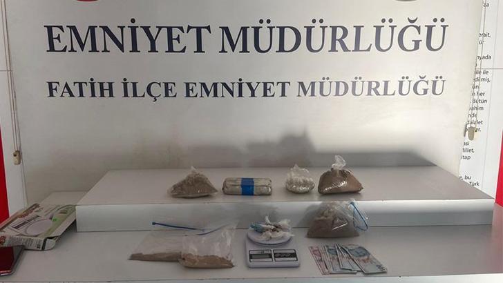 Fatih'te 2 kilogram eroin yakalandı