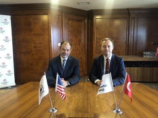 Bahçeşehir Koleji öğrencilerine, Mentora American School programı ile çift diploma kazanma şansı