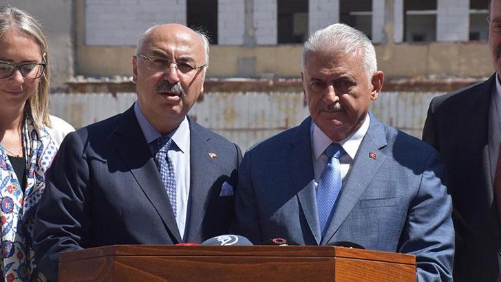 Binali Yıldırım: İzmir'in kurtuluşu ülkemiz adına bir semboldür