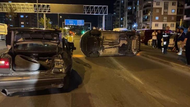 Kırıkkale'de iki otomobil çarpıştı: 5 yaralı