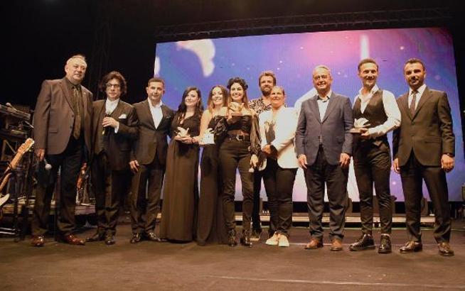 Merve Öner Demirci, 25. Altın Güvercin'in sahibi oldu