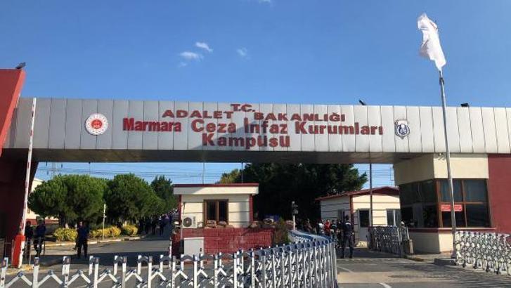 Fotoğraflar//İsmi değişen Silivri Cezaevi'nin yeni tabelası takıldı-1