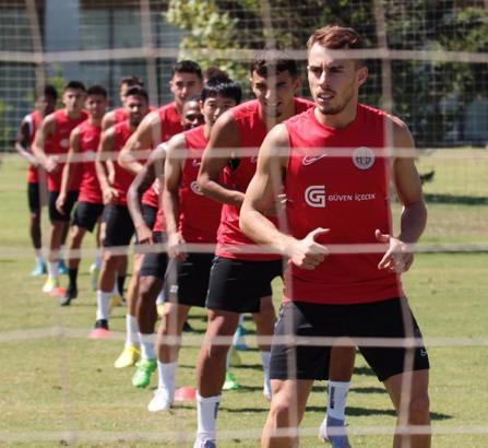 Antalyaspor'da sakatlar can sıkıyor