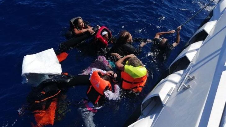 Yunanistan'ın ölüme terk ettiği kaçak göçmenlerden 73'ü kurtarıldı, 6'sı öldü, 5'i aranıyor